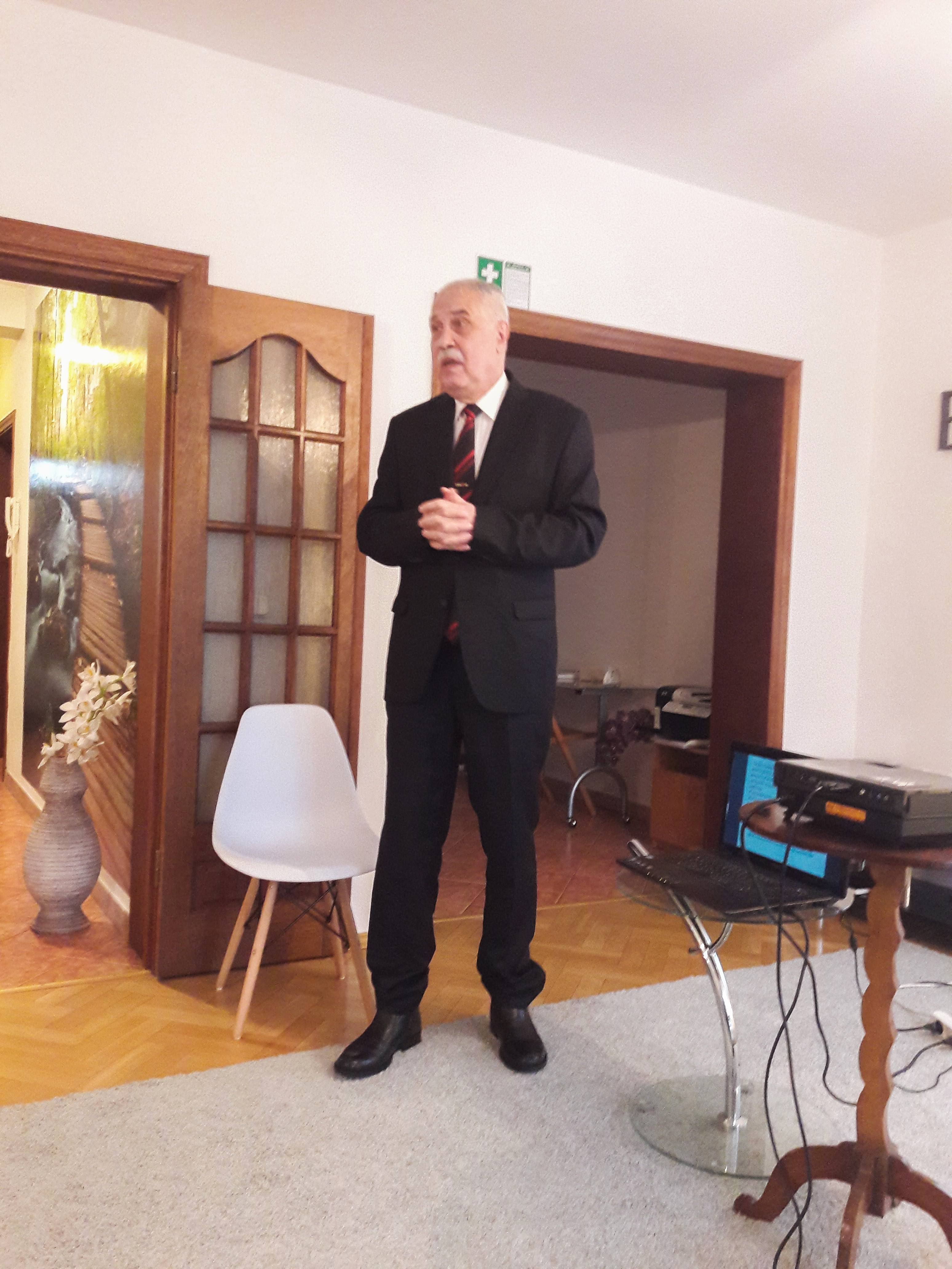 prezentacja, profesor Nazarov, econika clinic