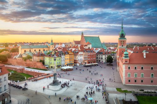 Warszawa 2025 – jak kształtuje się rynek pracy na koniec roku? Prognozy i analizy