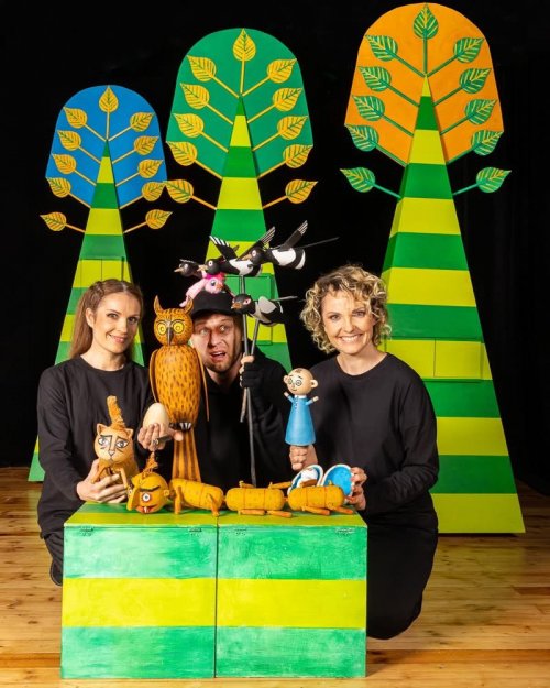 Chichotek i Zaśmieją w Krainie Koron Drzew