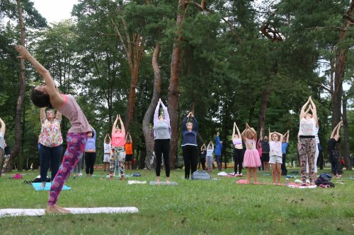Joga na świeżym powietrzu!