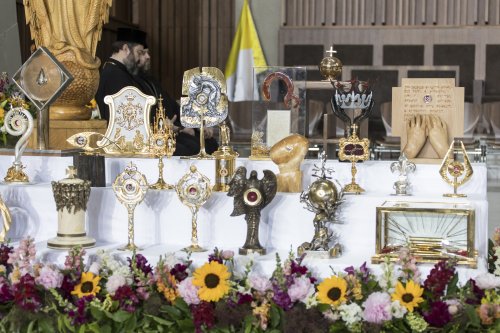 Uroczystość wprowadzenia relikwii bł. Stanisława Kostki Starowieyskiego do Świątyni Opatrzności Bożej